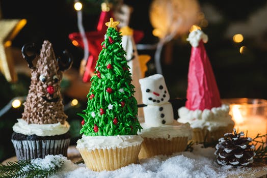 Holiday Goodies that Harm Teeth